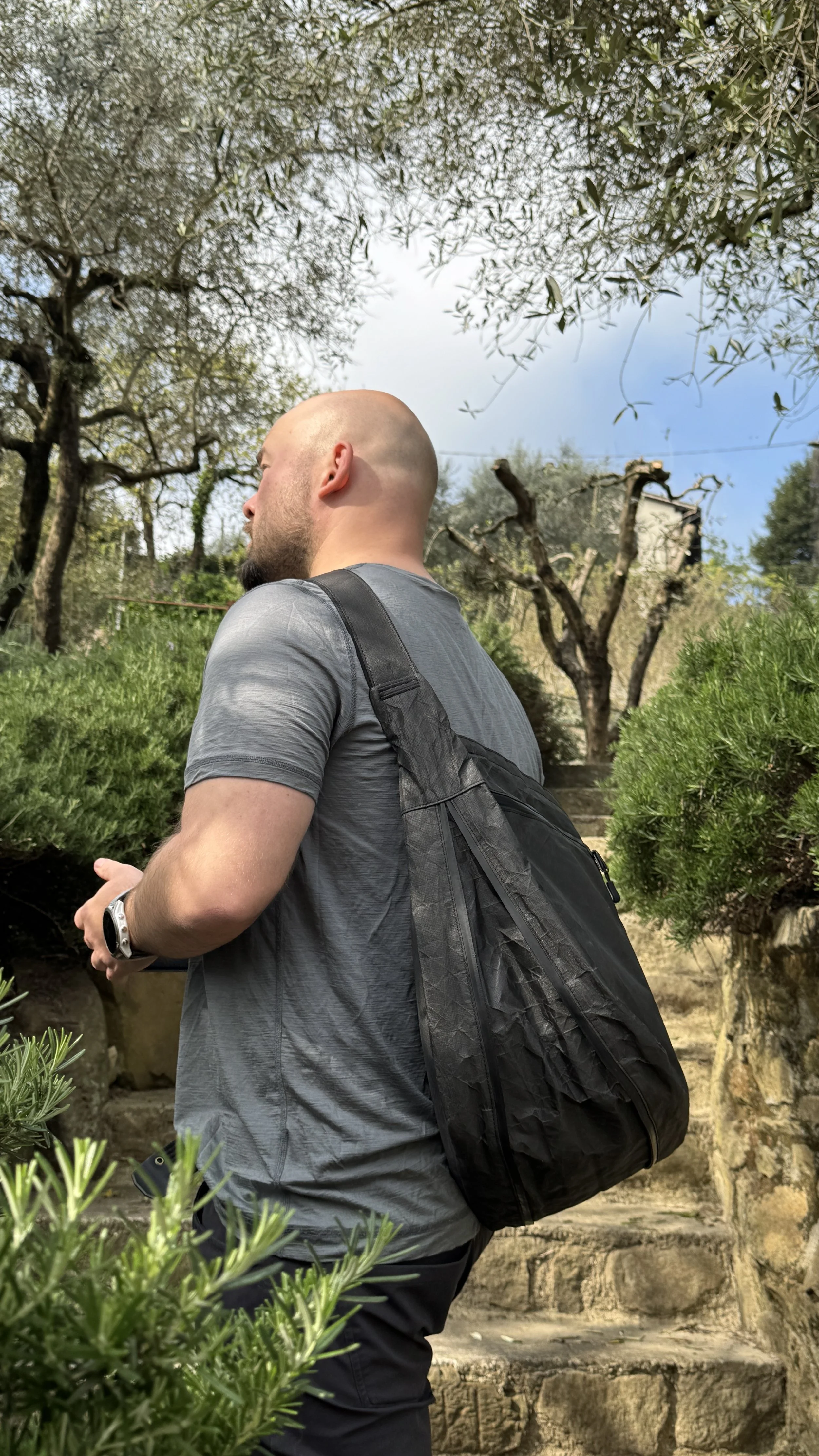 THE TRAVELER 34L by HELDCLOSELY : REVIEW — Wandering Dots